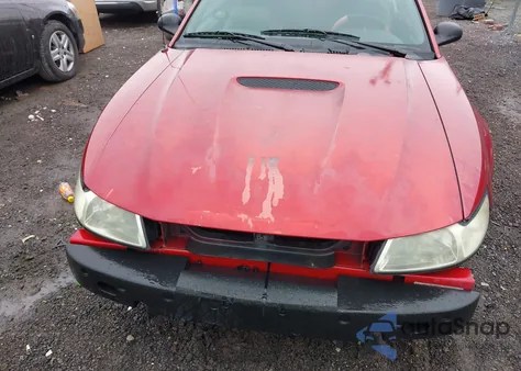 2000 Ford Mustang z USA, uszkodzony, nr VIN 1FAFP4049YF303390